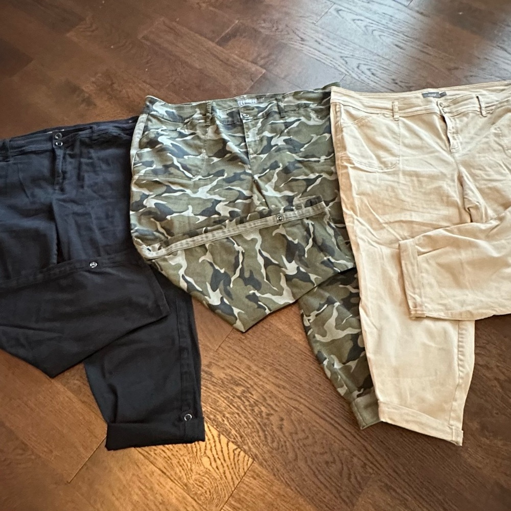 (Your Pick 3 Styles)   LN - Torrid Twill Aviator Crop Pants (Camo, Blue, Cream)